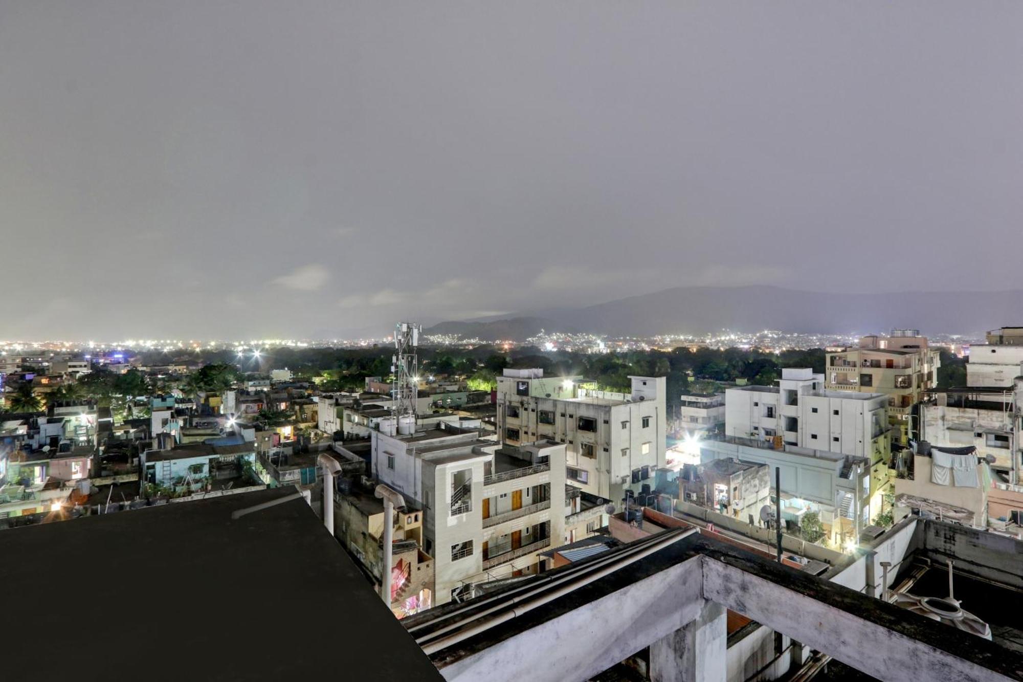 Super Townhouse Daba Garden Road Ξενοδοχείο Βιζαχαπατνάμ Εξωτερικό φωτογραφία