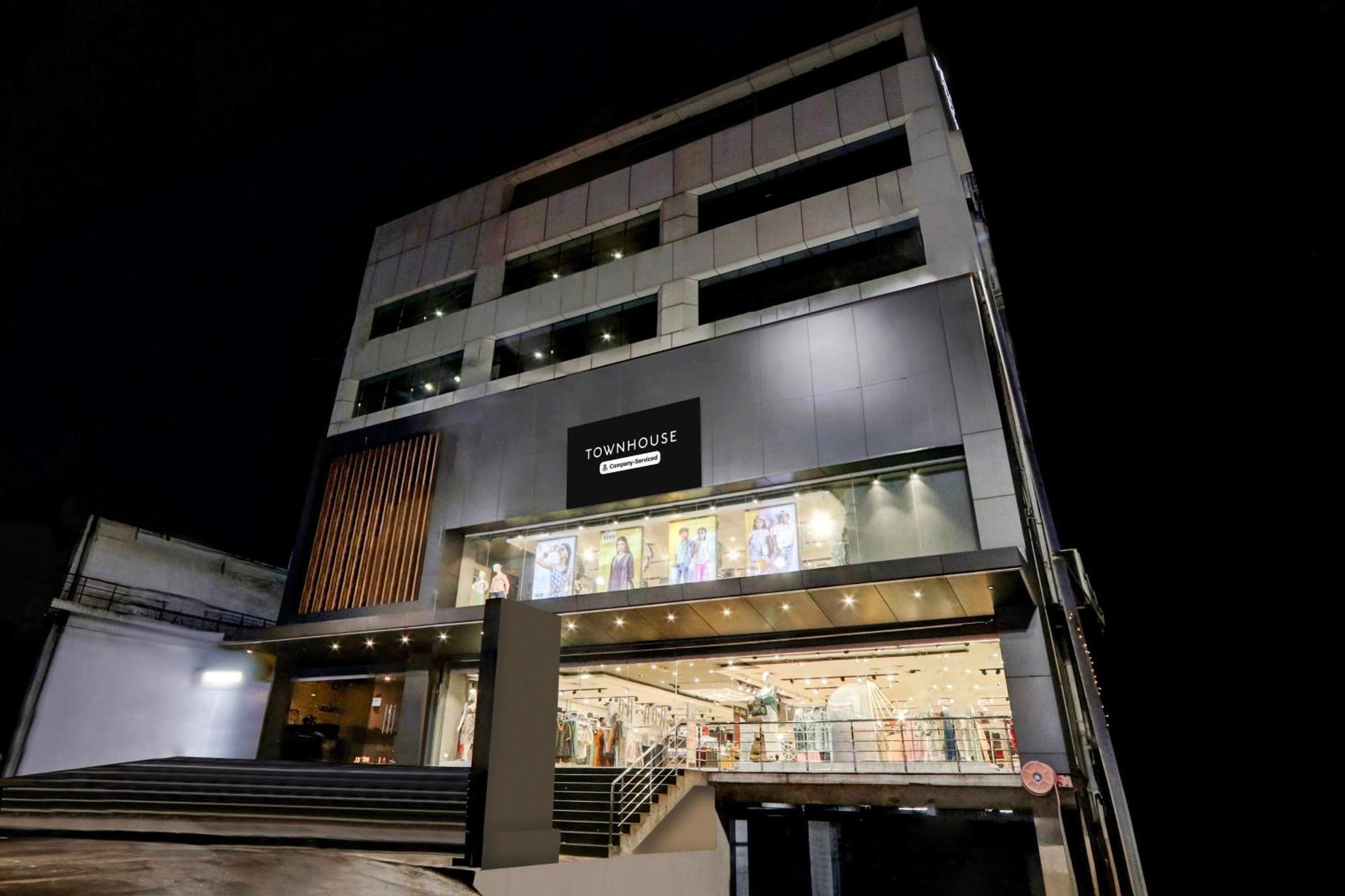 Super Townhouse Daba Garden Road Ξενοδοχείο Βιζαχαπατνάμ Εξωτερικό φωτογραφία
